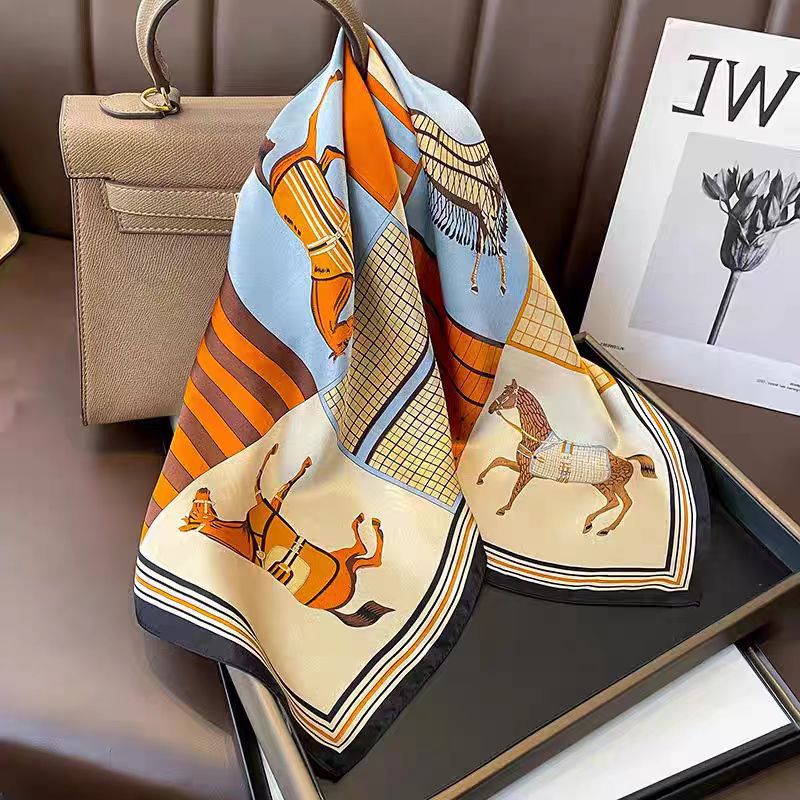 Luksusowa apaszka kwadratowa z – Women'S Bags Holiday recenzja i cena